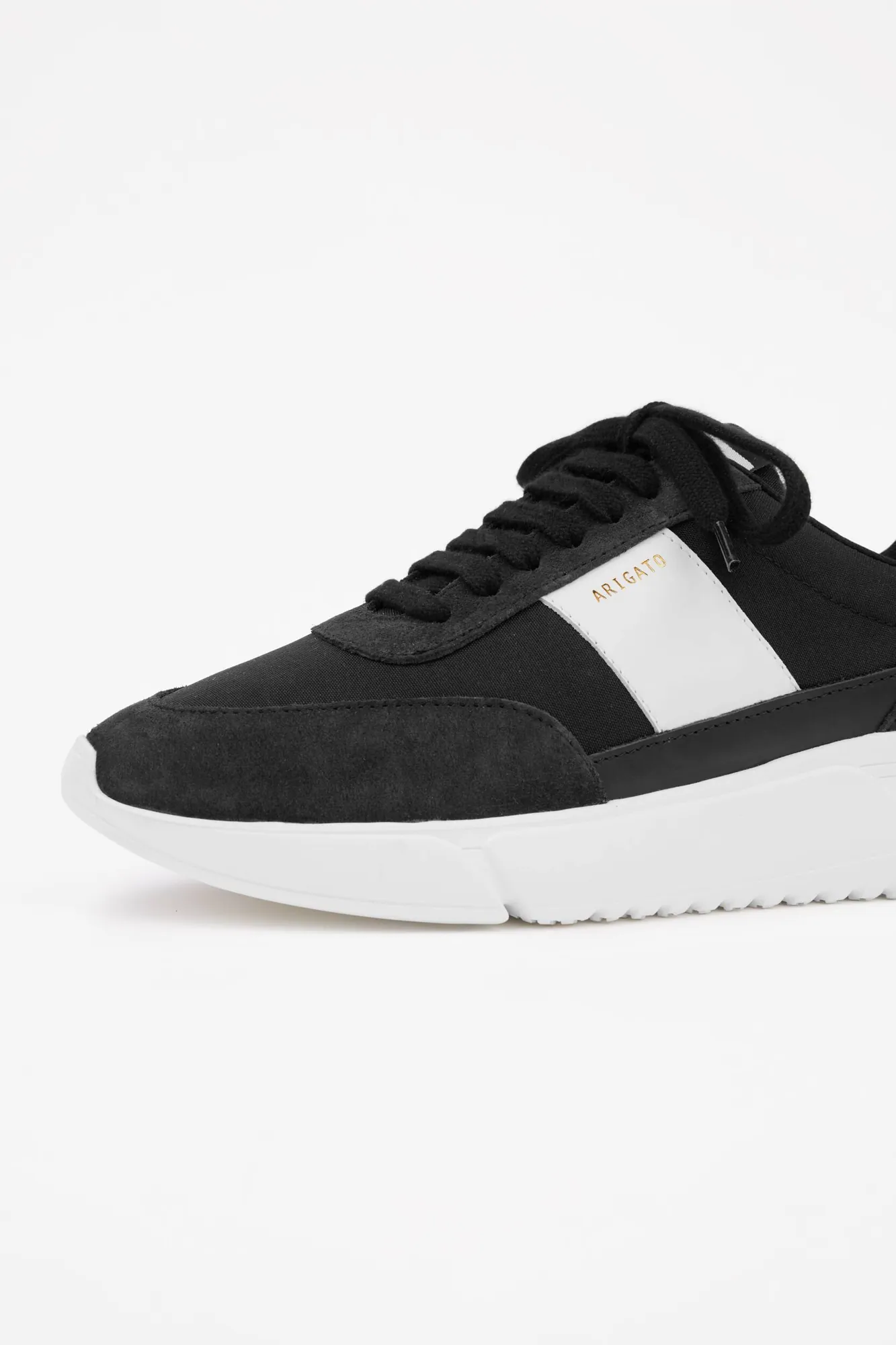 Genesis Vintage Runner