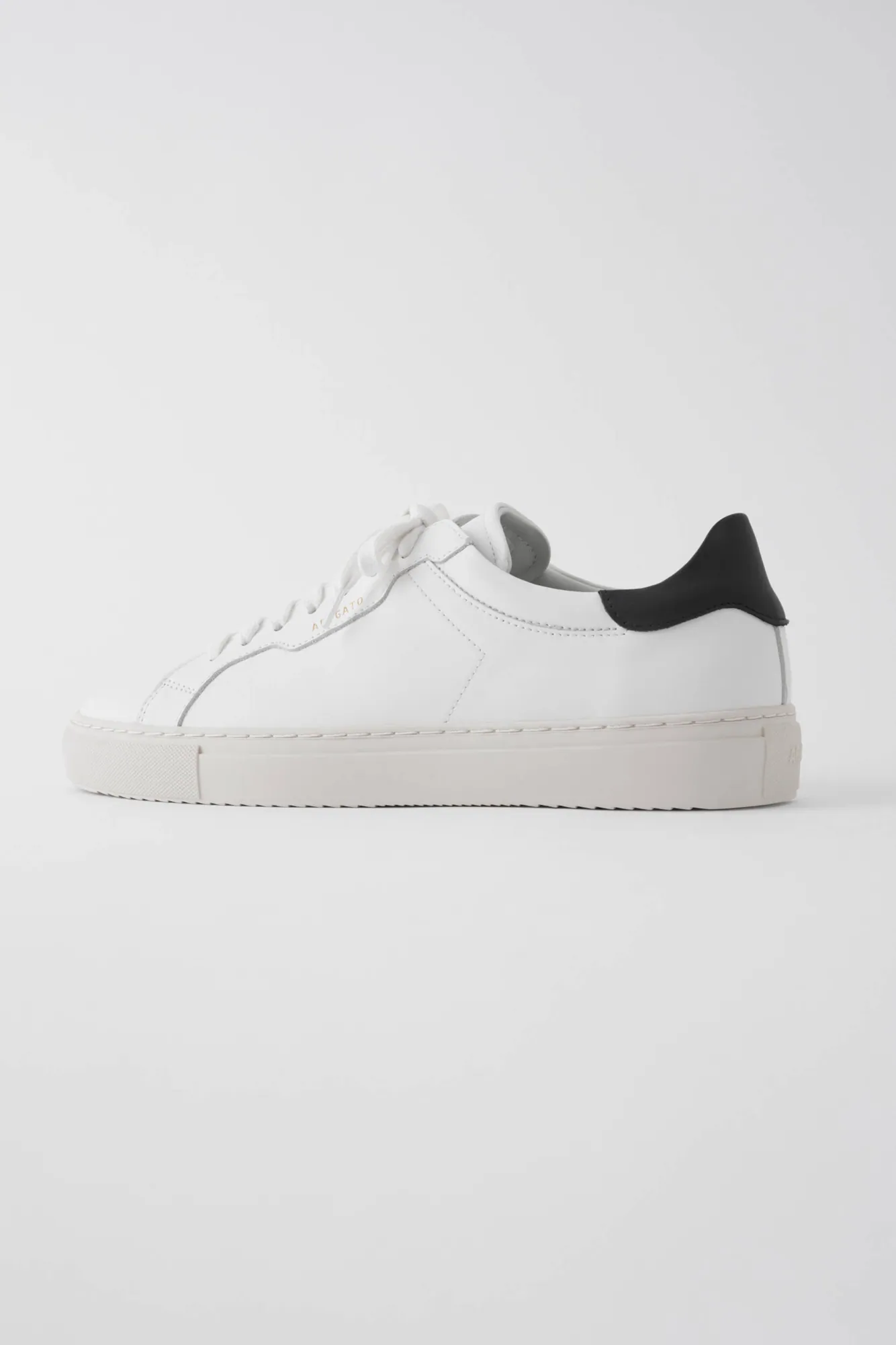 Clean 180 Sneaker