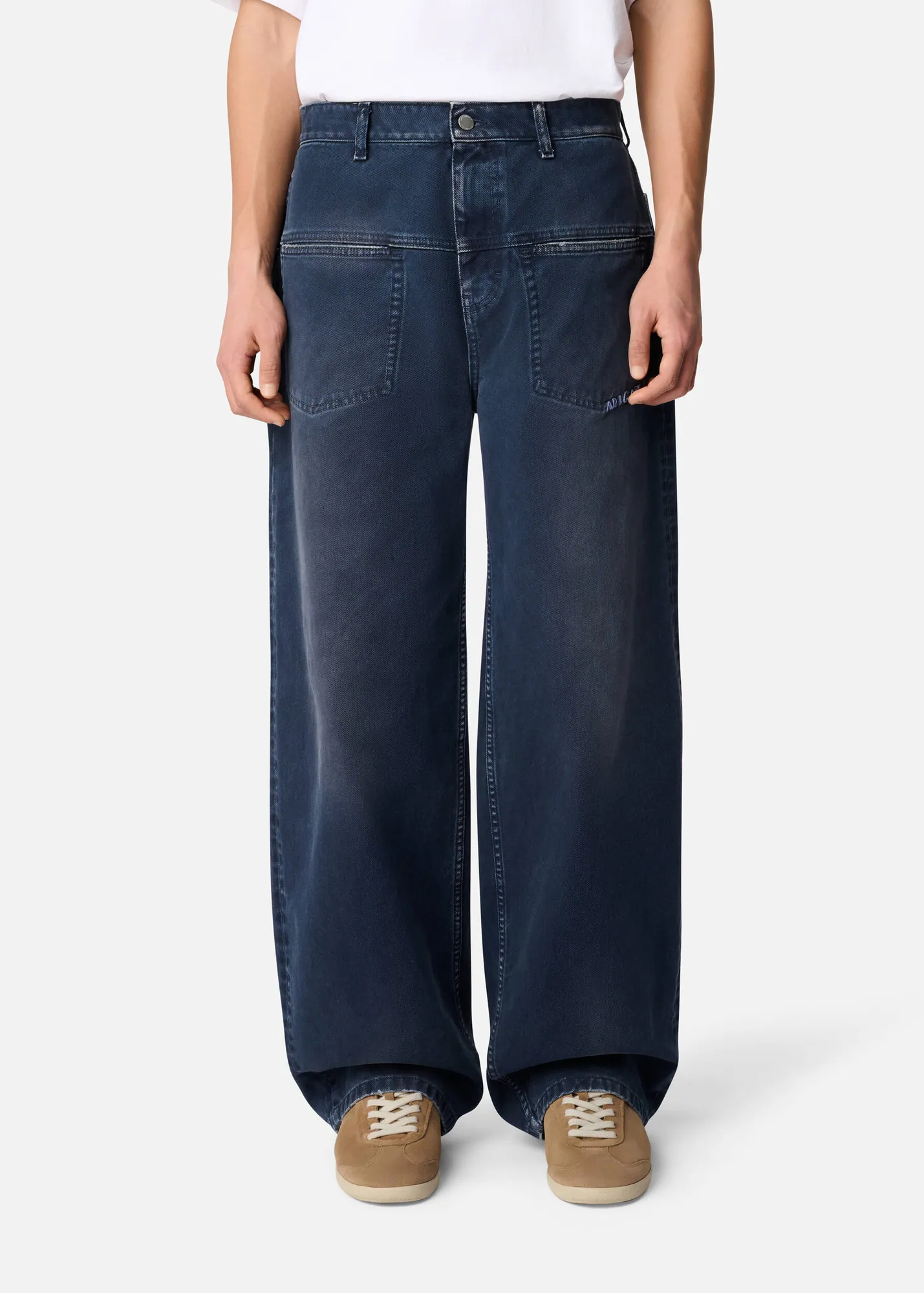 Invert Relaxed Jeans