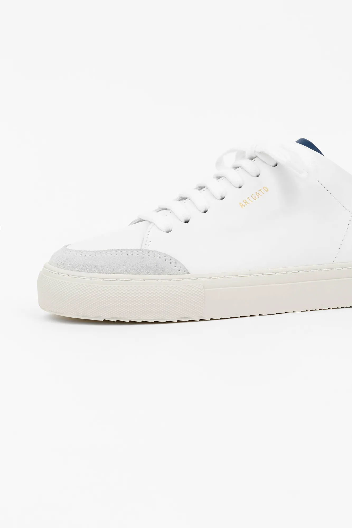 Clean 90 Triple Sneaker