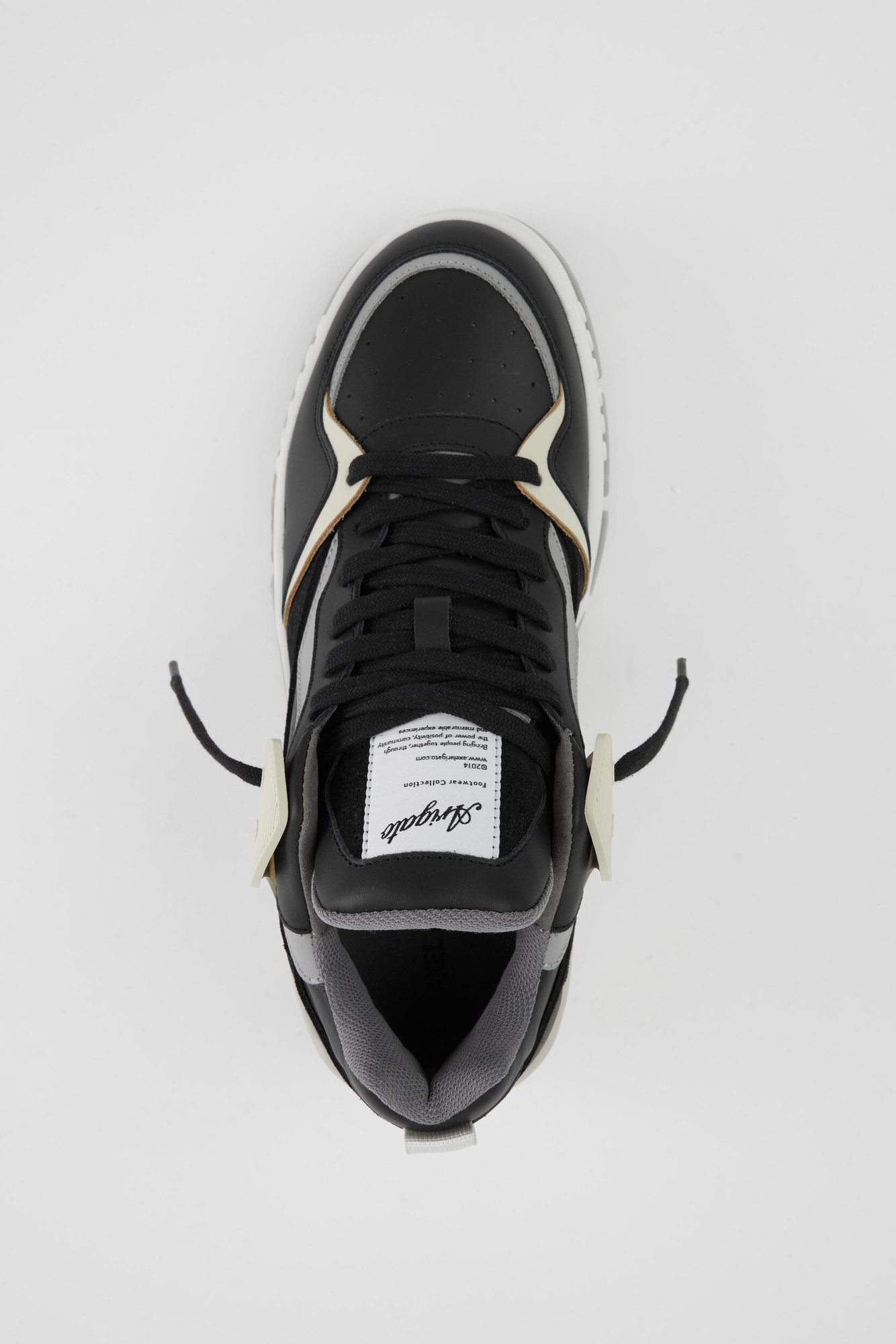 Astro Sneaker