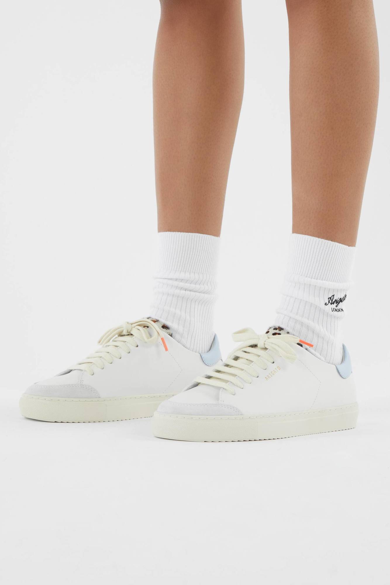 Clean 90 Triple Sneaker