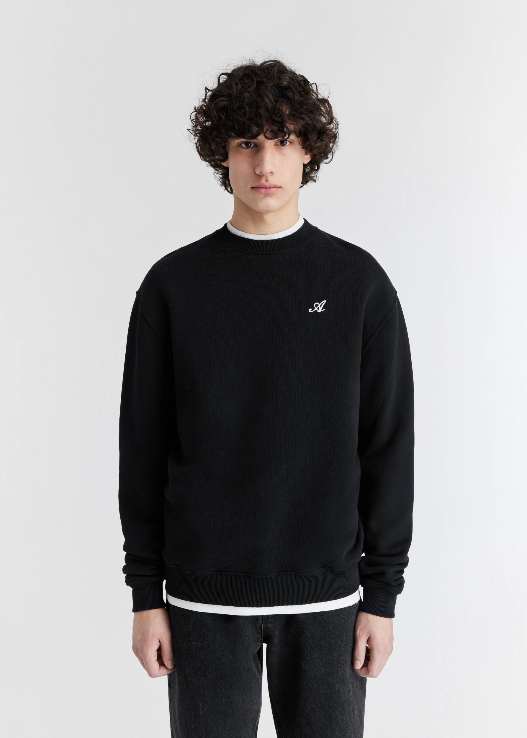 Signature Sweatshirt