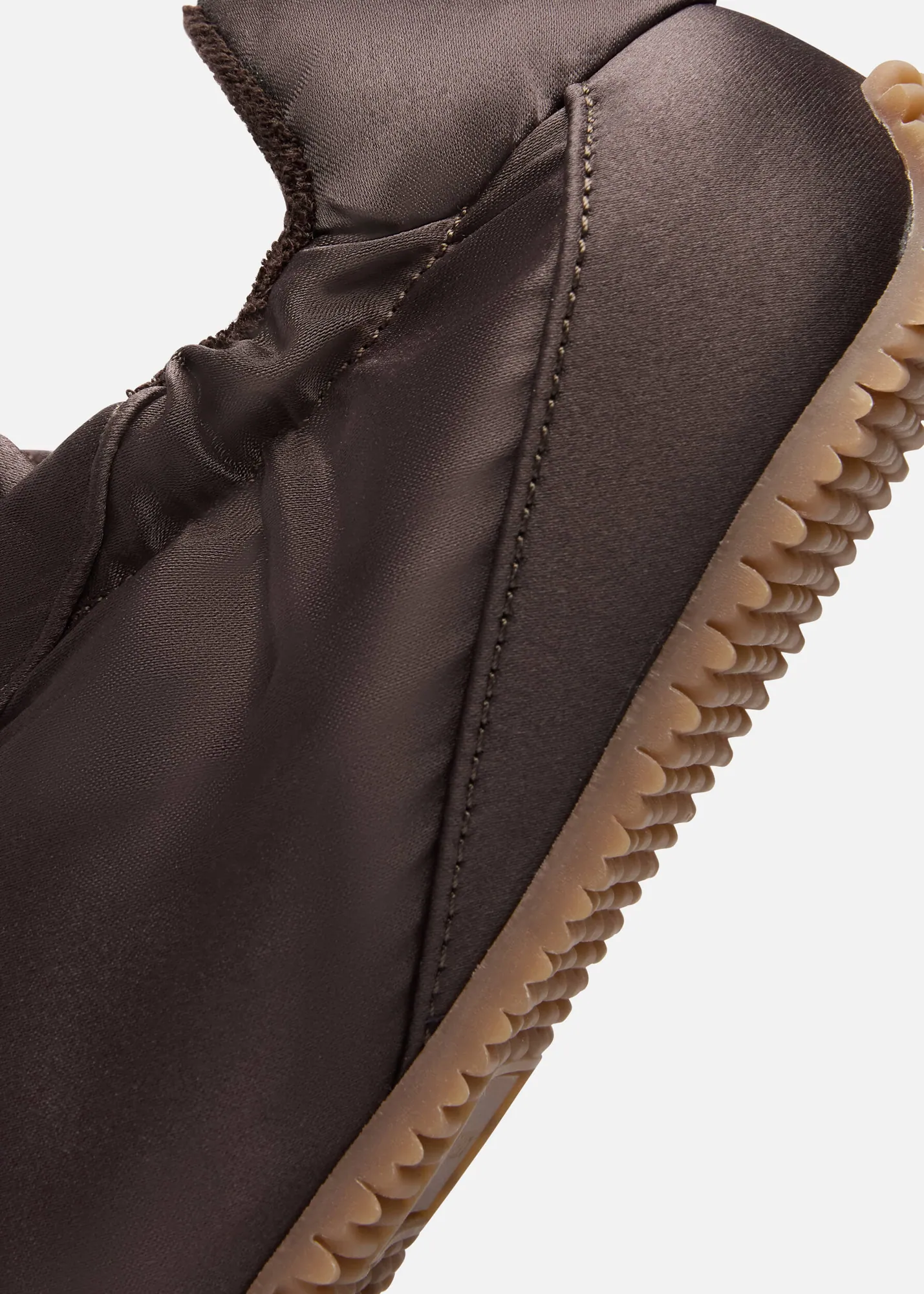 Daze Flat Runner