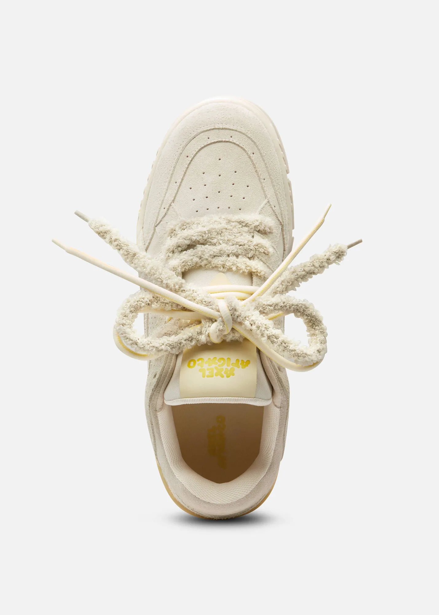 Area Lo Label Sneaker