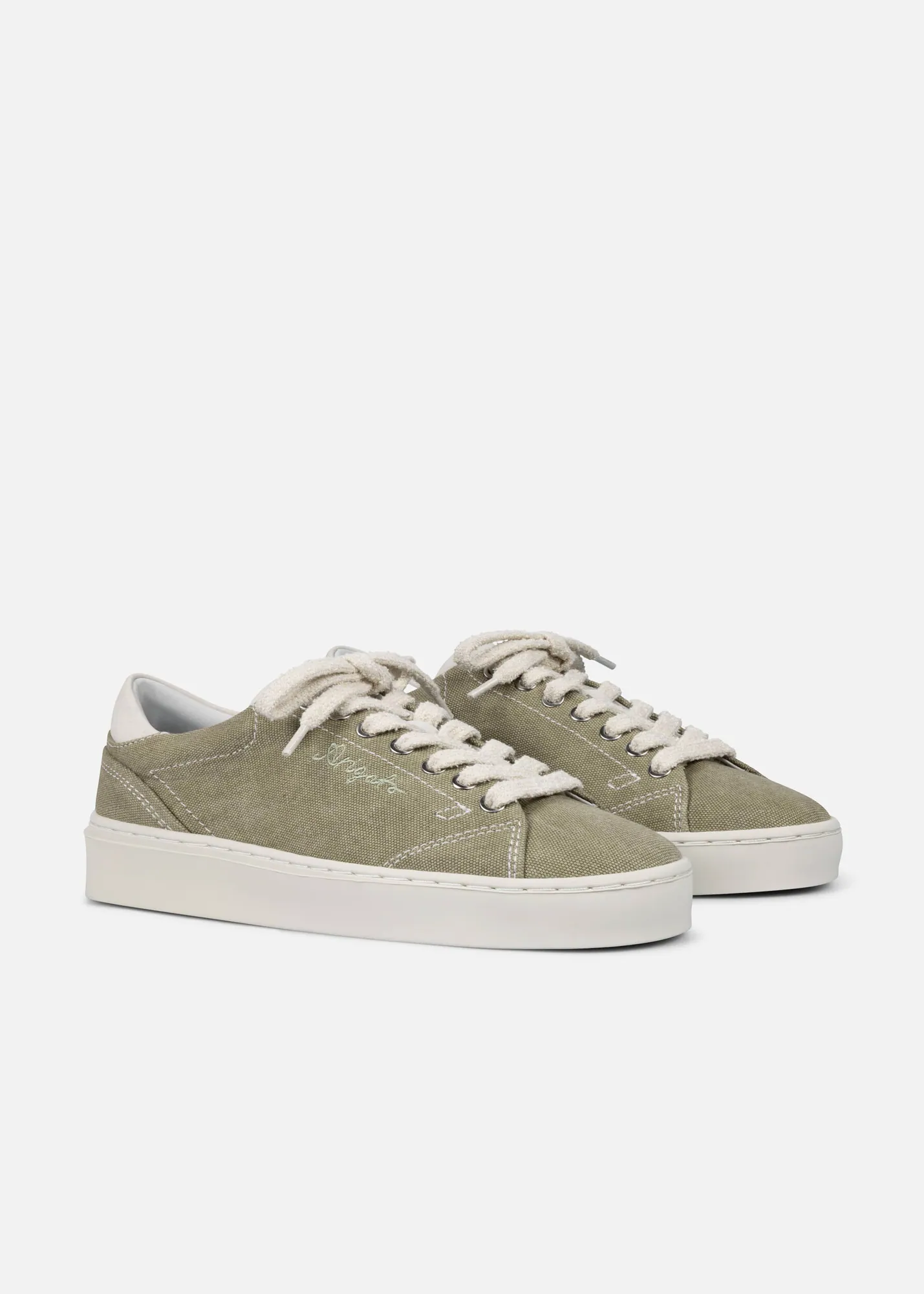 Court Lite Sneaker