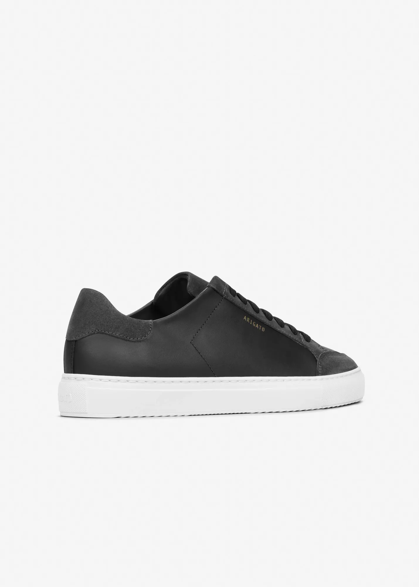 Clean 90 Triple Sneaker