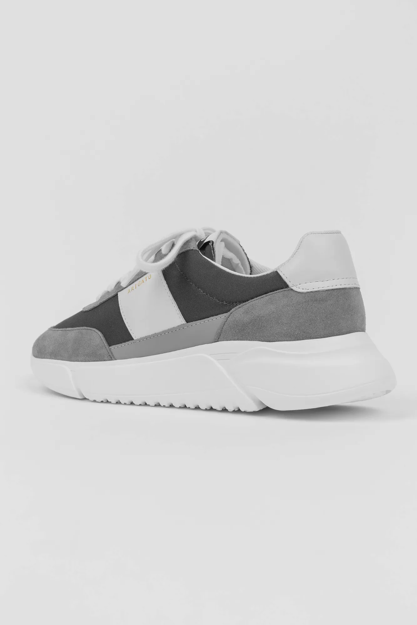 Genesis Vintage Runner