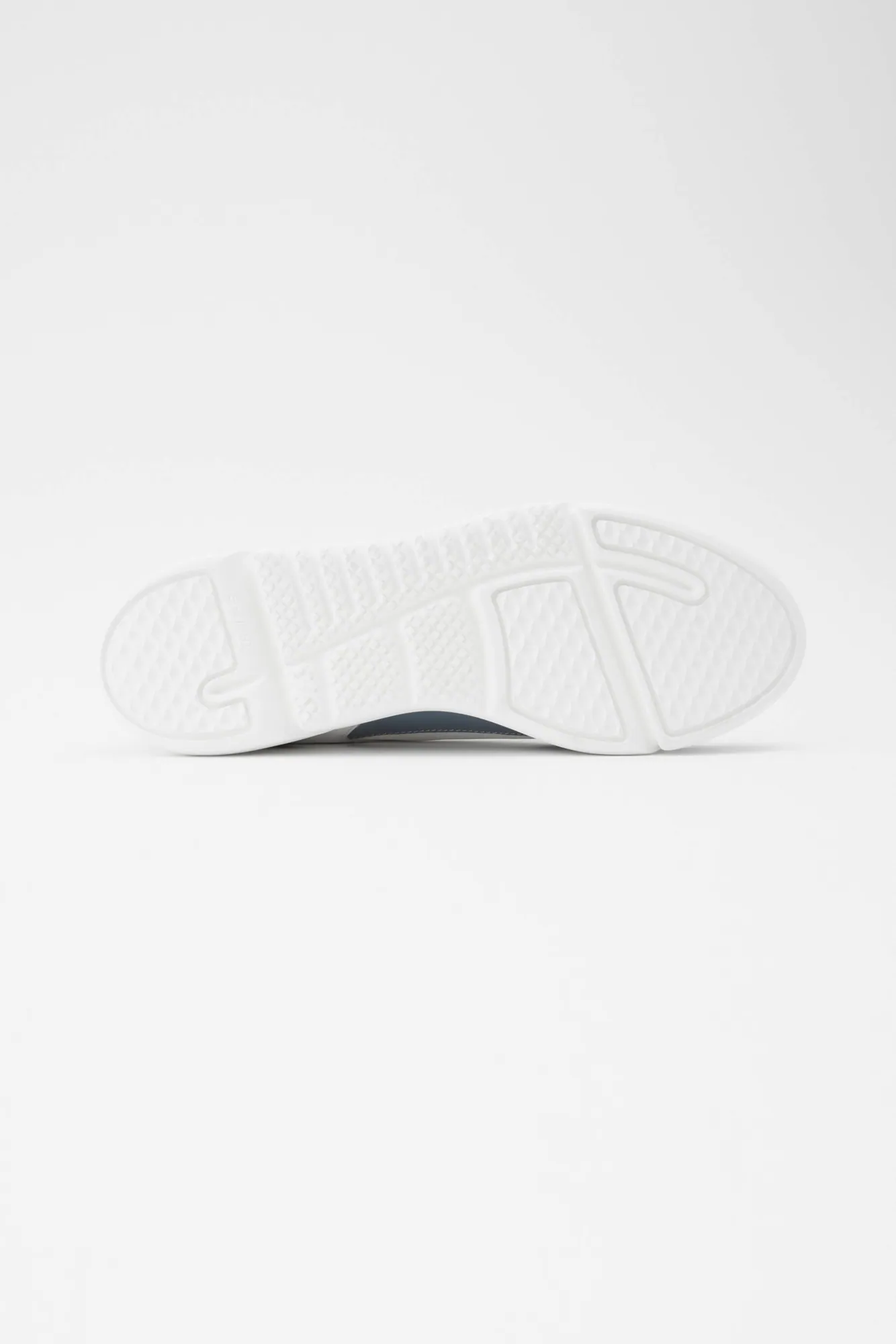 Genesis B Bird Runner