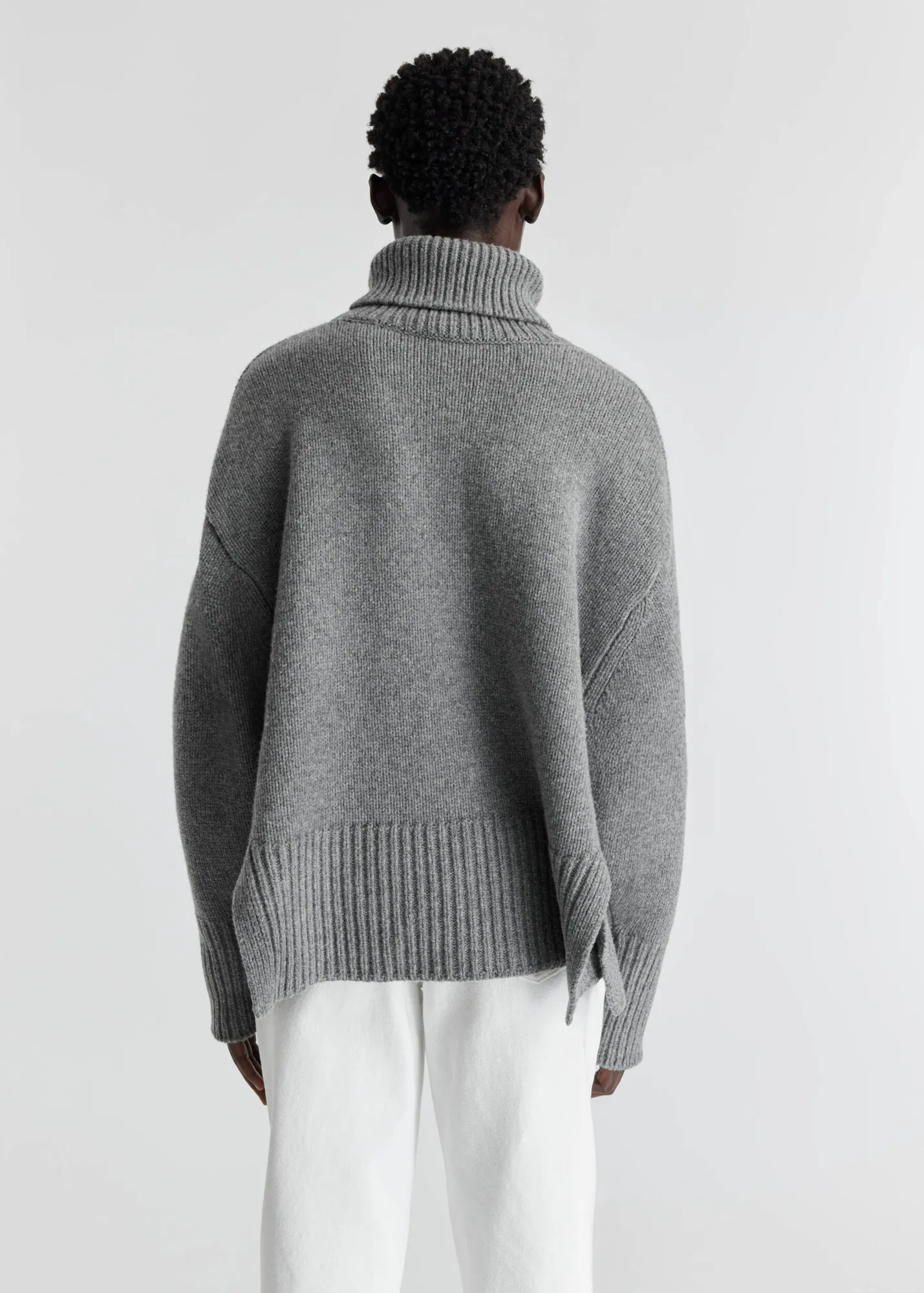 Remain Cropped Sweater