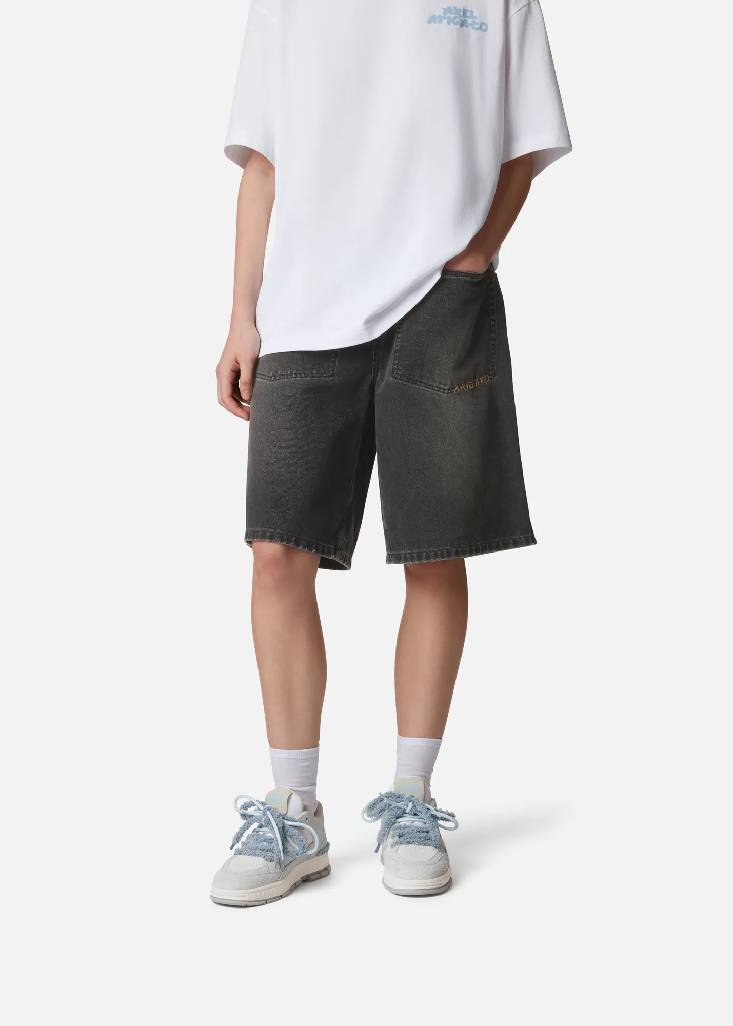 Area Lo Label Sneaker