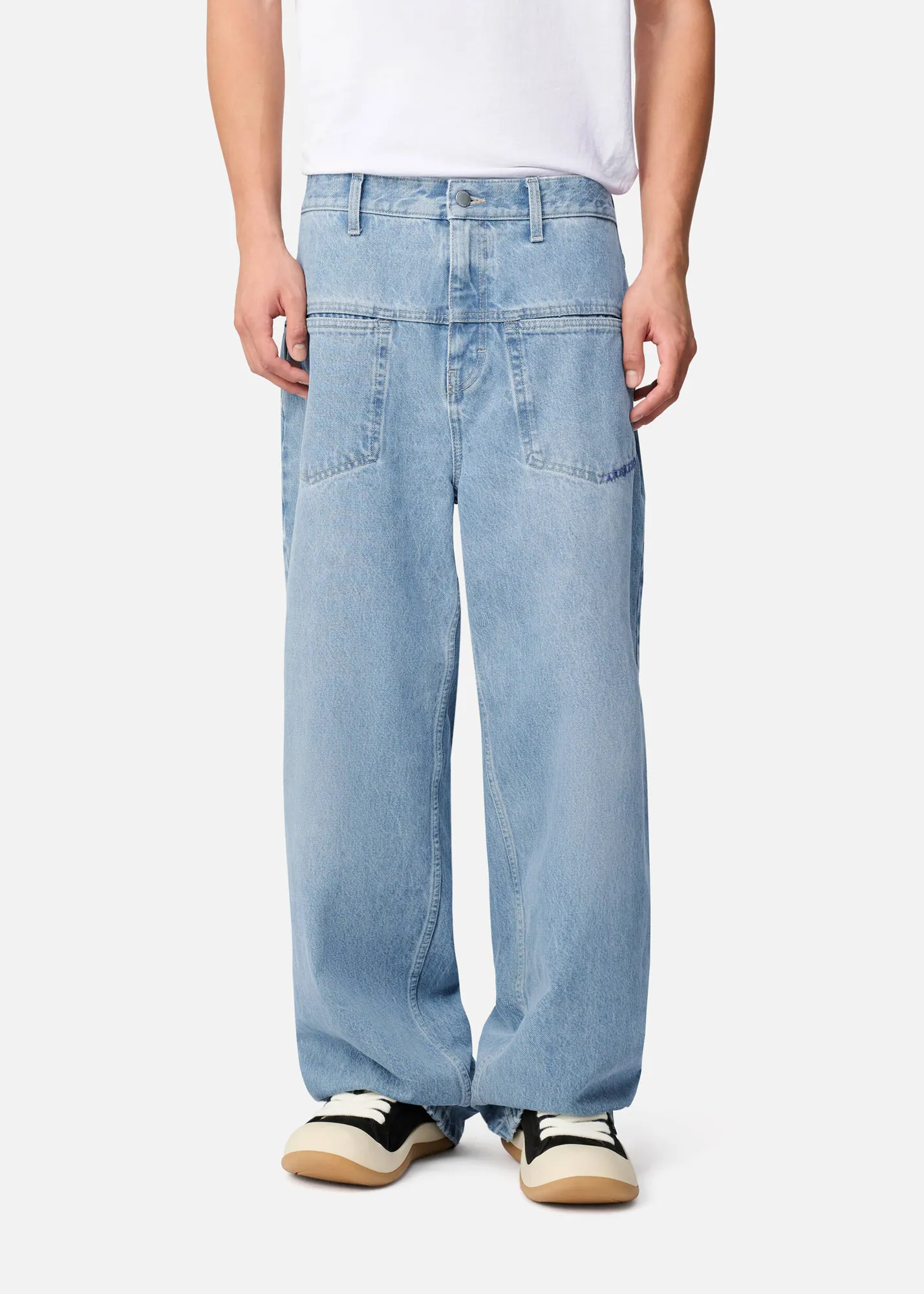 Invert Relaxed Jeans