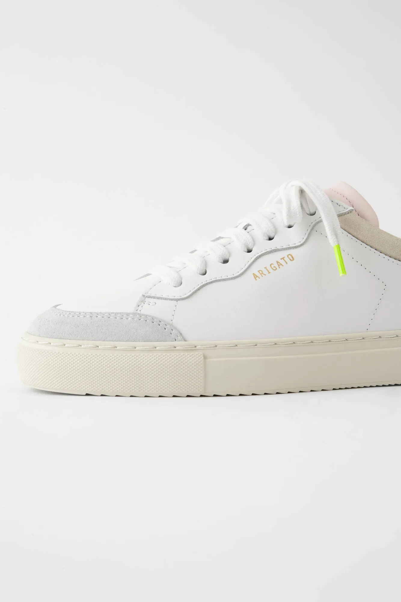 Clean 180 Sneaker