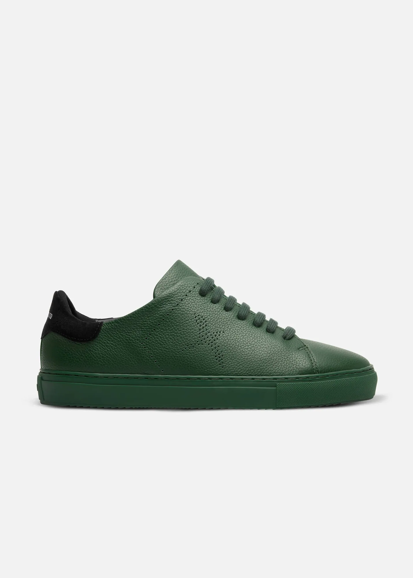 Clean 90 Bee Bird Perf Sneaker